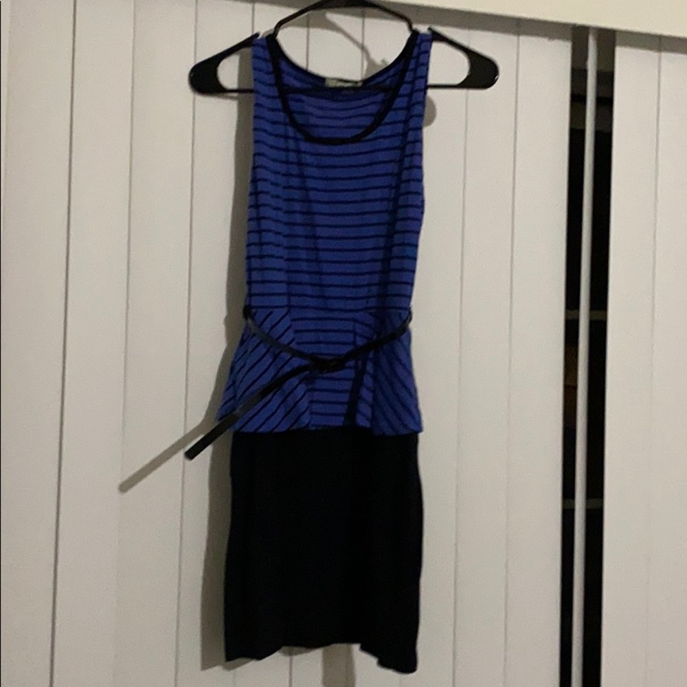 Tank top style midi dress with belt
